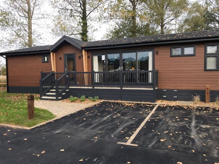 Photo of a lodge at Norfolk Woods