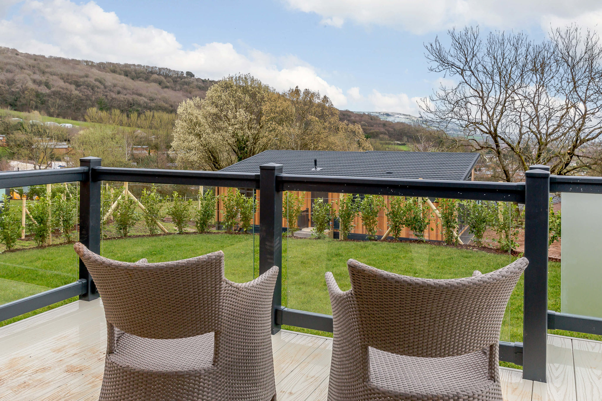 take a sneak peak inside our lodges at Cheddar Woods Darwin Escapes