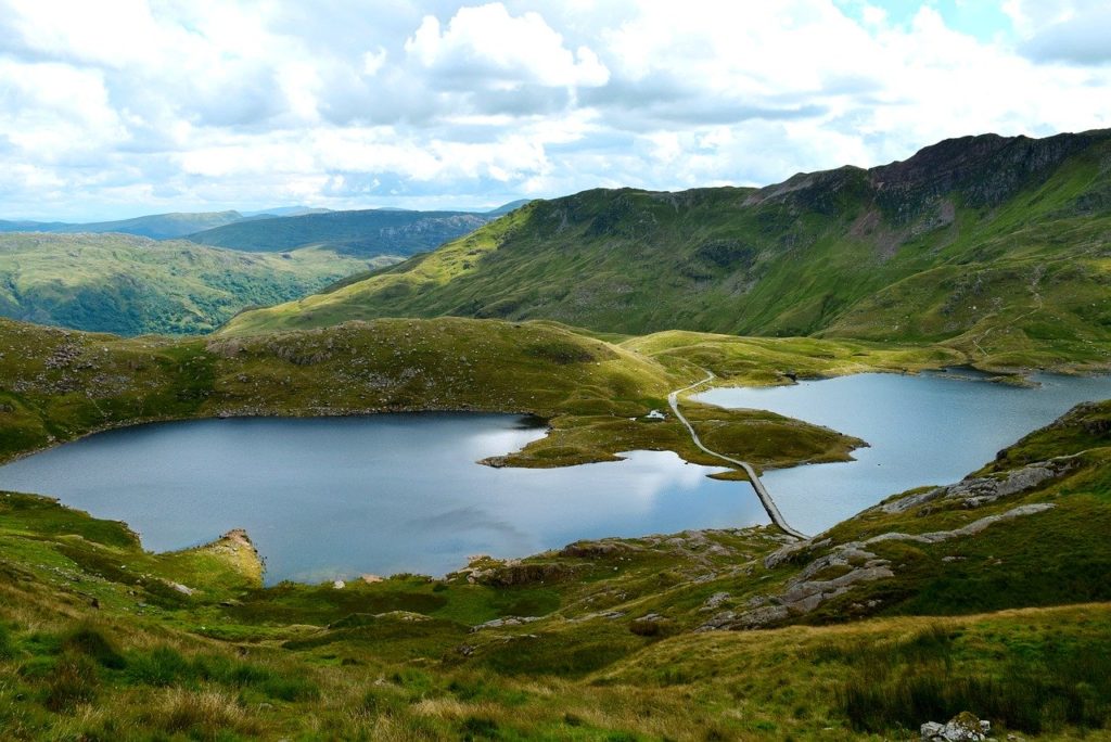 Photo of a lake in Snowdonia National Park