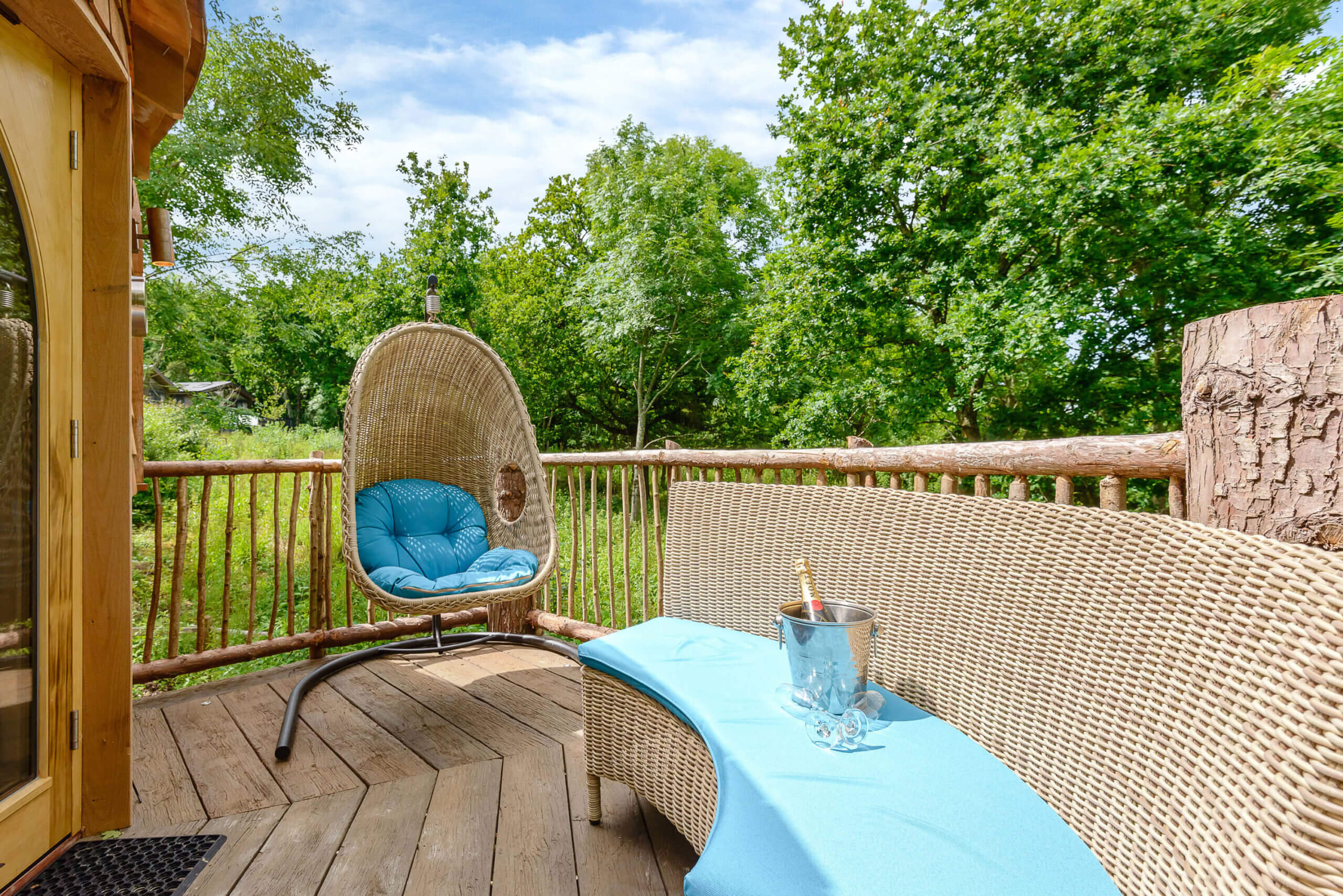 outdoor bench and chair during the sunshine