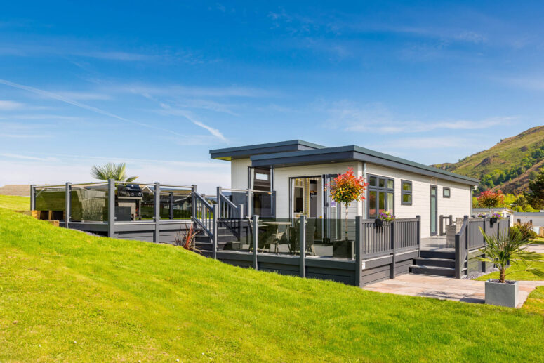 lookout lodge sited at aberconwy on a sunny day